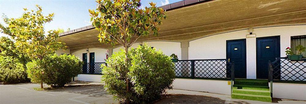 Hotel Santacroce Meeting Sulmona Exterior foto