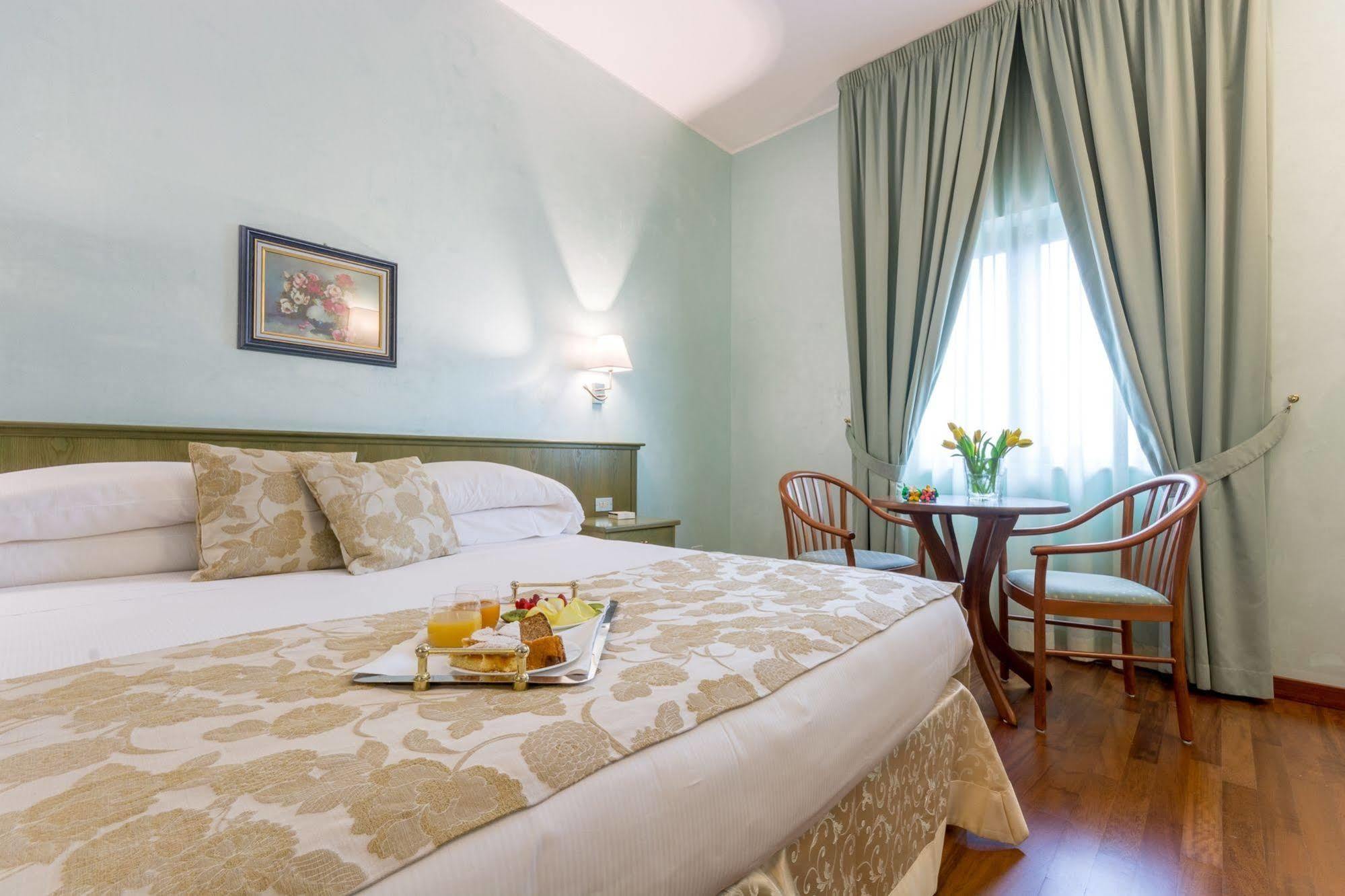 Hotel Santacroce Meeting Sulmona Exterior foto